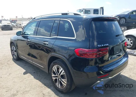 2024 Mercedes-Benz Glb 250 z USA, uszkodzony, nr VIN W1N4M4GB1RW350969